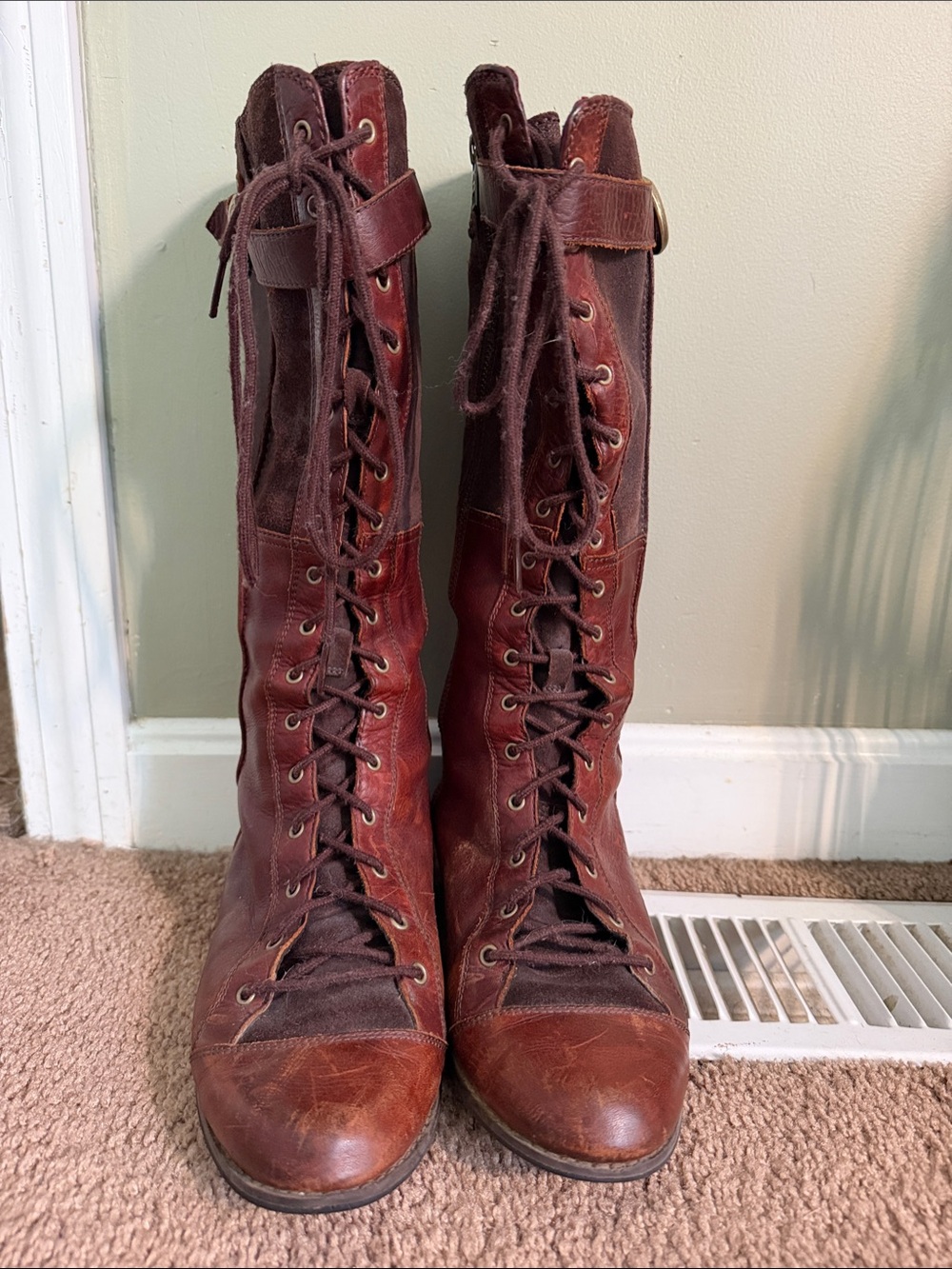 Timberland Lace-Up Leather Boots in Brown